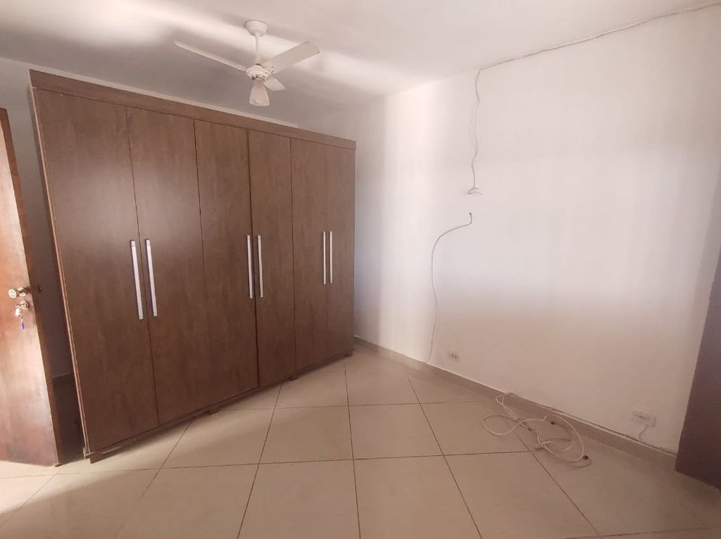 Casa à venda com 3 quartos, 2 suítes, 2 vagas e 315m² no Nova Arujá, Arujá (SP) — foto 16 de 16