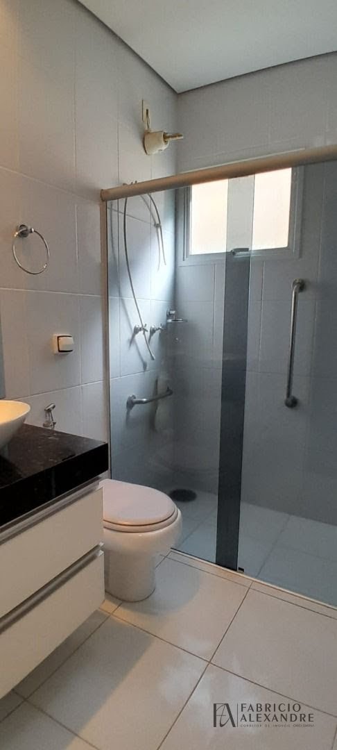 Casa à venda com 4 quartos, 4 suítes, 4 vagas e 300m² no Figueira I, São José do Rio Preto (SP) — foto 17 de 18