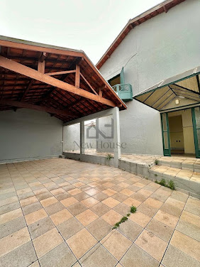 Casa 04 Dorm. em Centro  -  Itapetininga