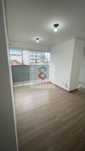 Apartamento 2 Dormitórios à Venda no Centro de Viamão – 61m²