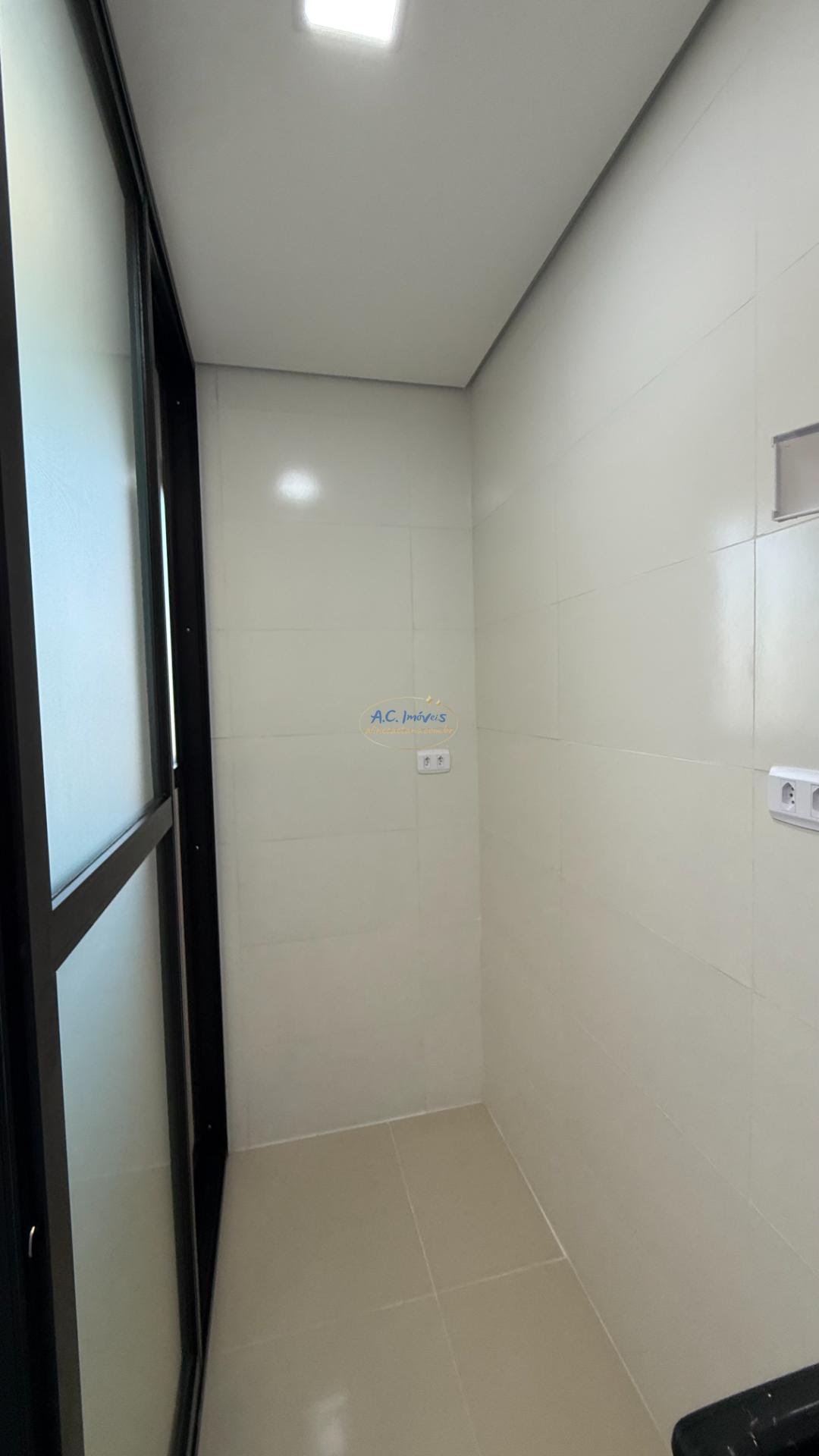 Casa à venda com 3 quartos, 3 suítes, 2 vagas e 143m² no Maracanã, Praia Grande (SP) — foto 16 de 30