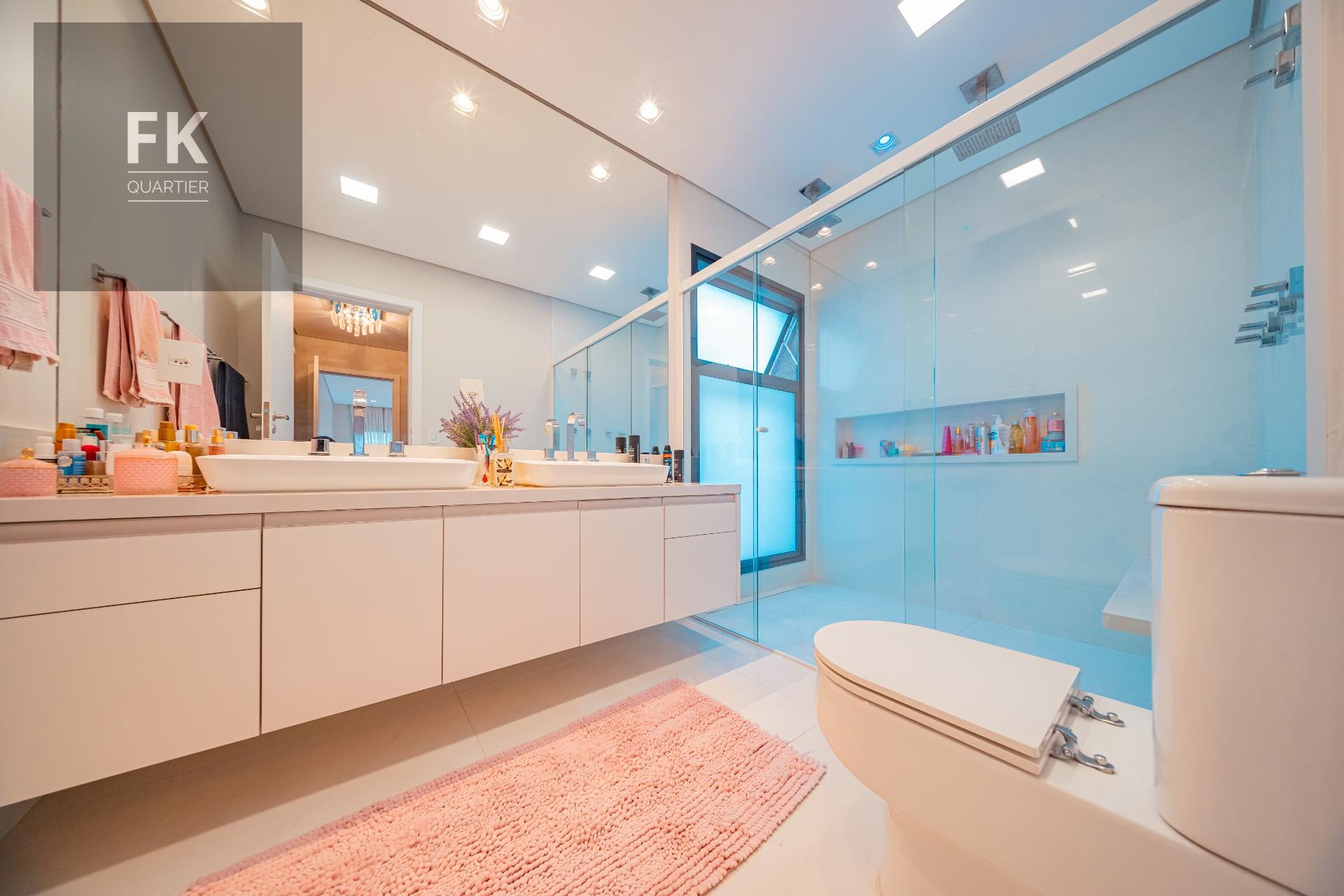 Casa à venda com 5 quartos, 5 suítes, 6 vagas e 400m² no Alphaville, Santana de Parnaíba (SP) — foto 20 de 30
