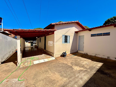 Casa em Bairro das Américas  -  Catalão