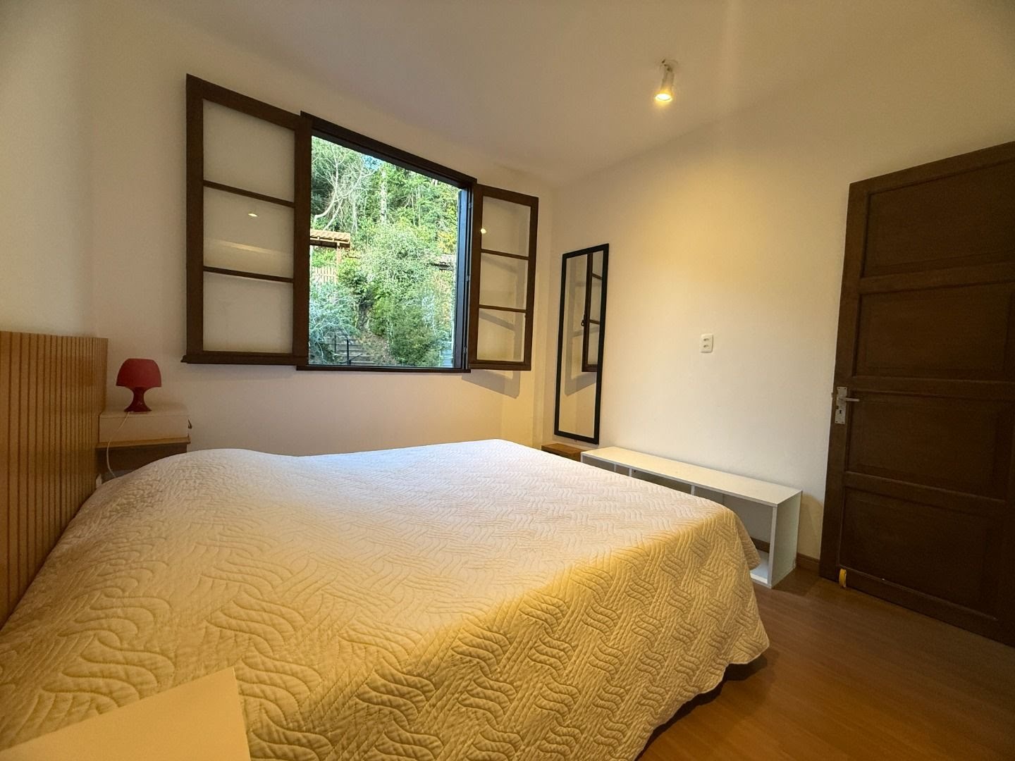 Casa à venda com 4 quartos, 5 banheiros, 1 vaga e 220m² no Golfe, Teresópolis (RJ) — foto 13 de 30