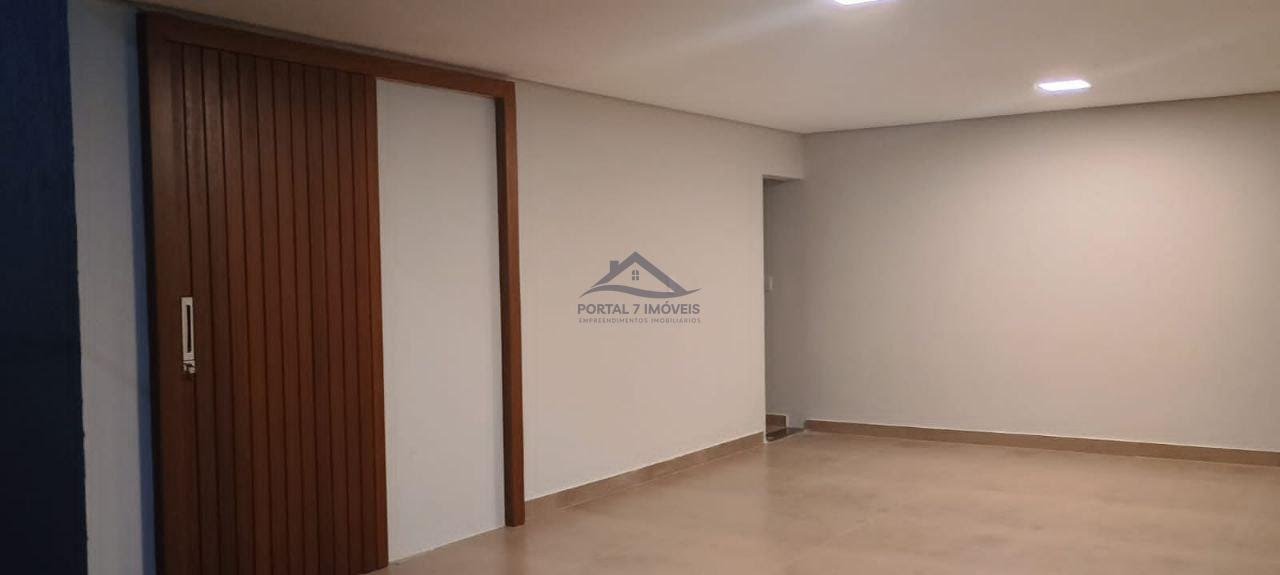 Casa à venda com 3 quartos, 1 suíte, 4 vagas e 178m² no Flórida, Sete Lagoas (MG) — foto 9 de 16