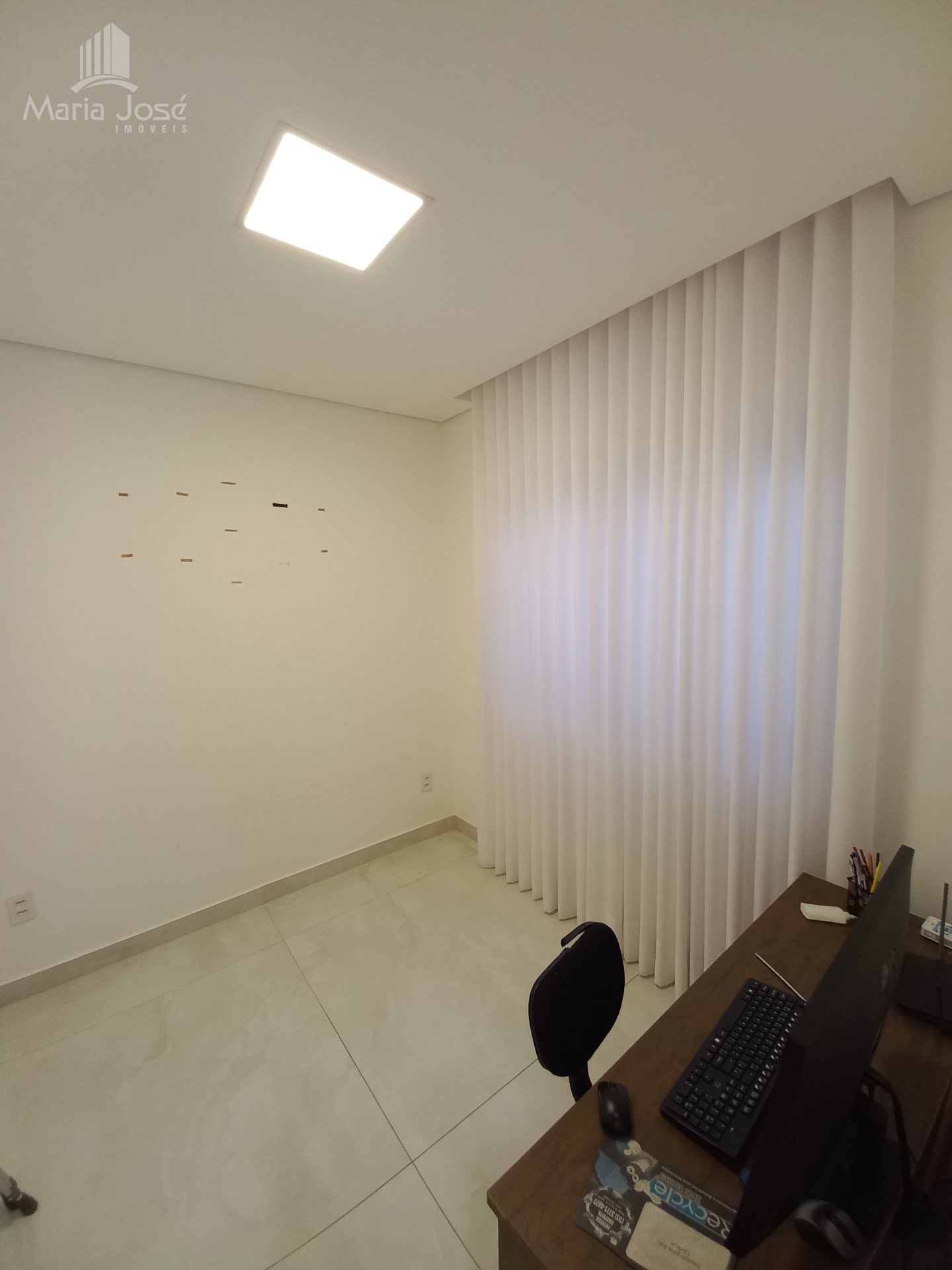 Casa à venda com 3 quartos, 2 suítes, 2 vagas e 230m² no Condomínio Parque das Nogueiras, Sete Lagoas (MG) — foto 16 de 30