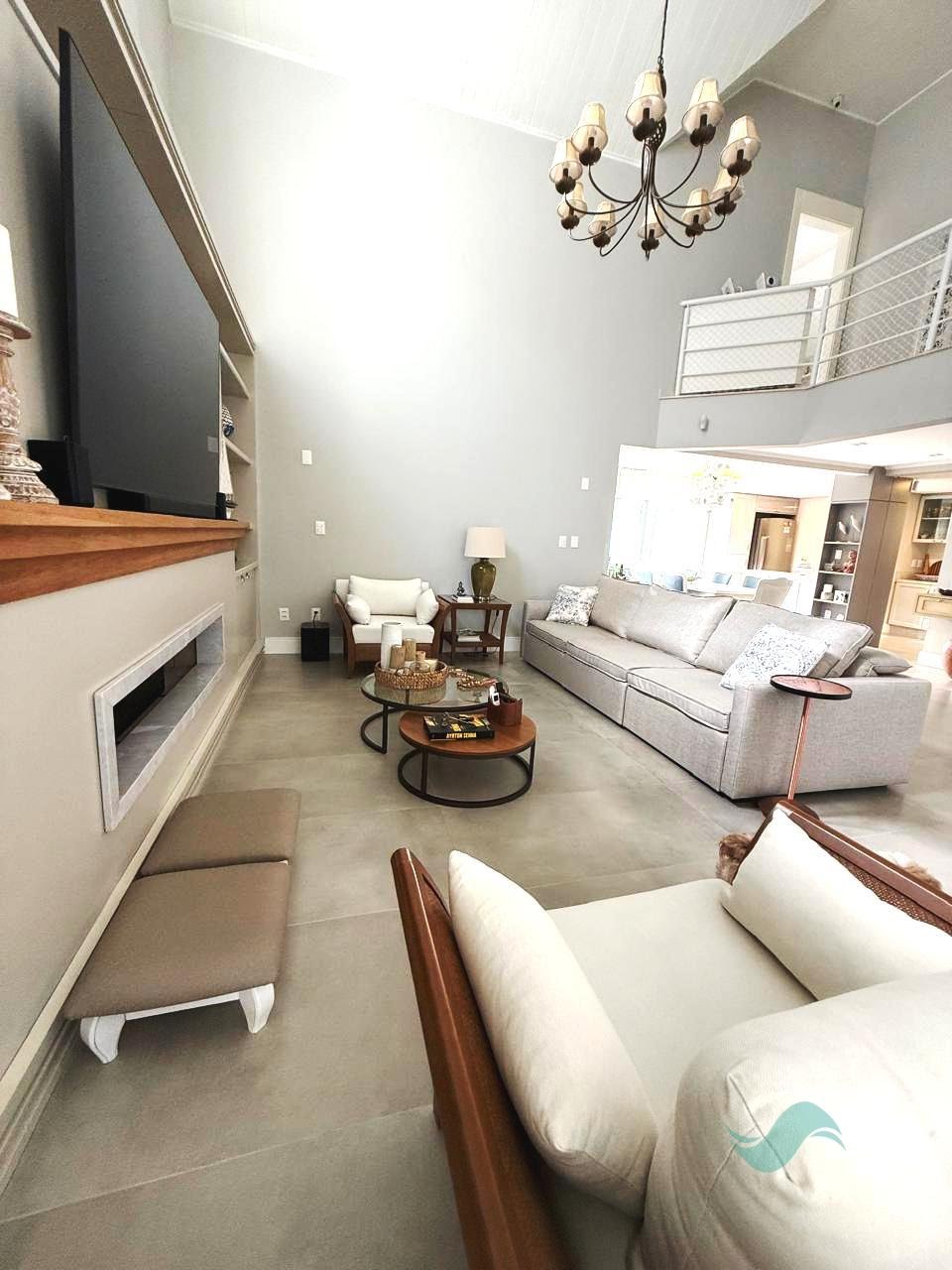 Casa à venda com 3 quartos, 3 suítes, 2 vagas e 231m² no Jurerê Internacional, Florianópolis (SC) — foto 9 de 23