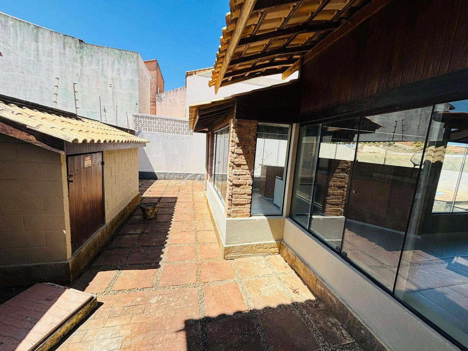 Casa à venda com 5 quartos, 3 suítes, 2 vagas e 400m² no Grussaí, São João da Barra (RJ) — foto 15 de 21