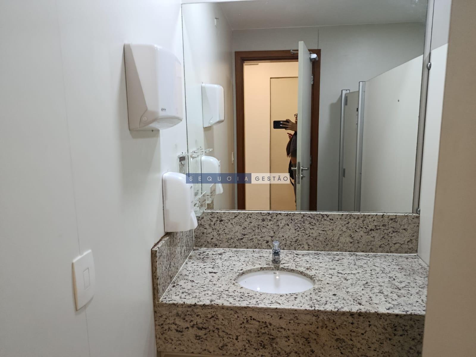 Comercial para alugar com 1 banheiro, 5 vagas e 229m² no Itaim Bibi, São Paulo (SP) — foto 17 de 24