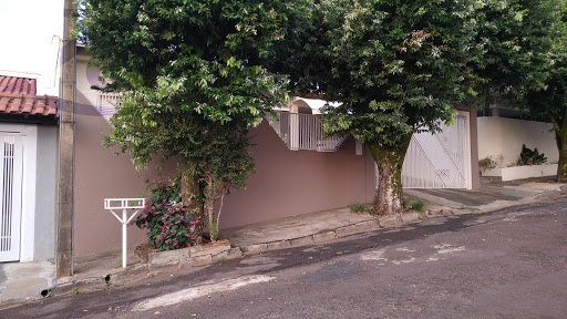 Casa em Vila Endo  -  Adamantina