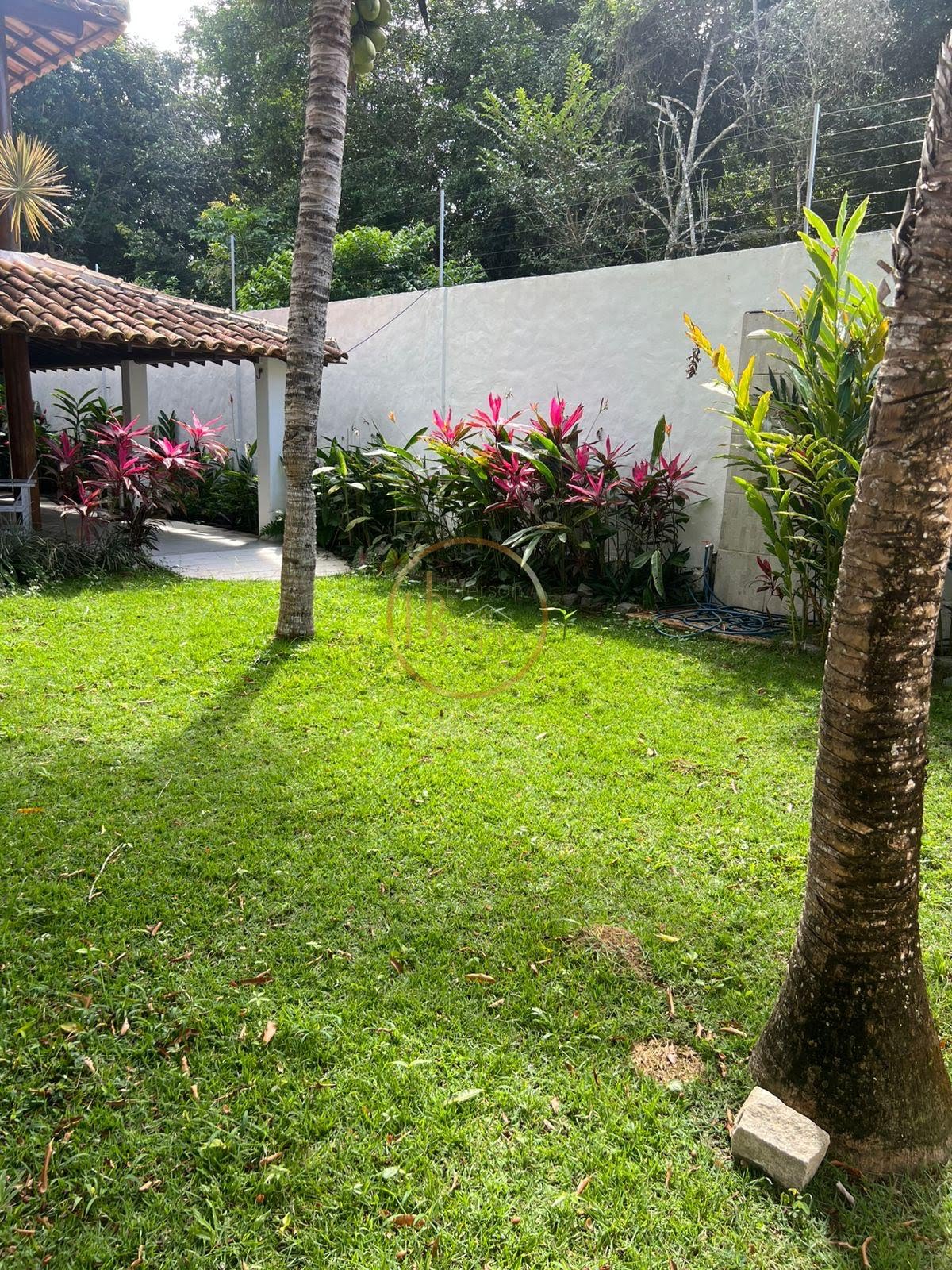 Casa à venda com 4 quartos, 1 suíte, 5 vagas e 200m² no Lot. Parracho, Porto Seguro (BA) — foto 2 de 18