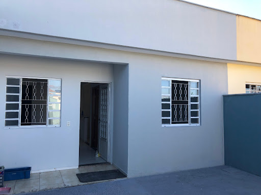 Casa 03 Dorm. e 04 Vagas em Condomínio Sarzedo  -  Sarzedo