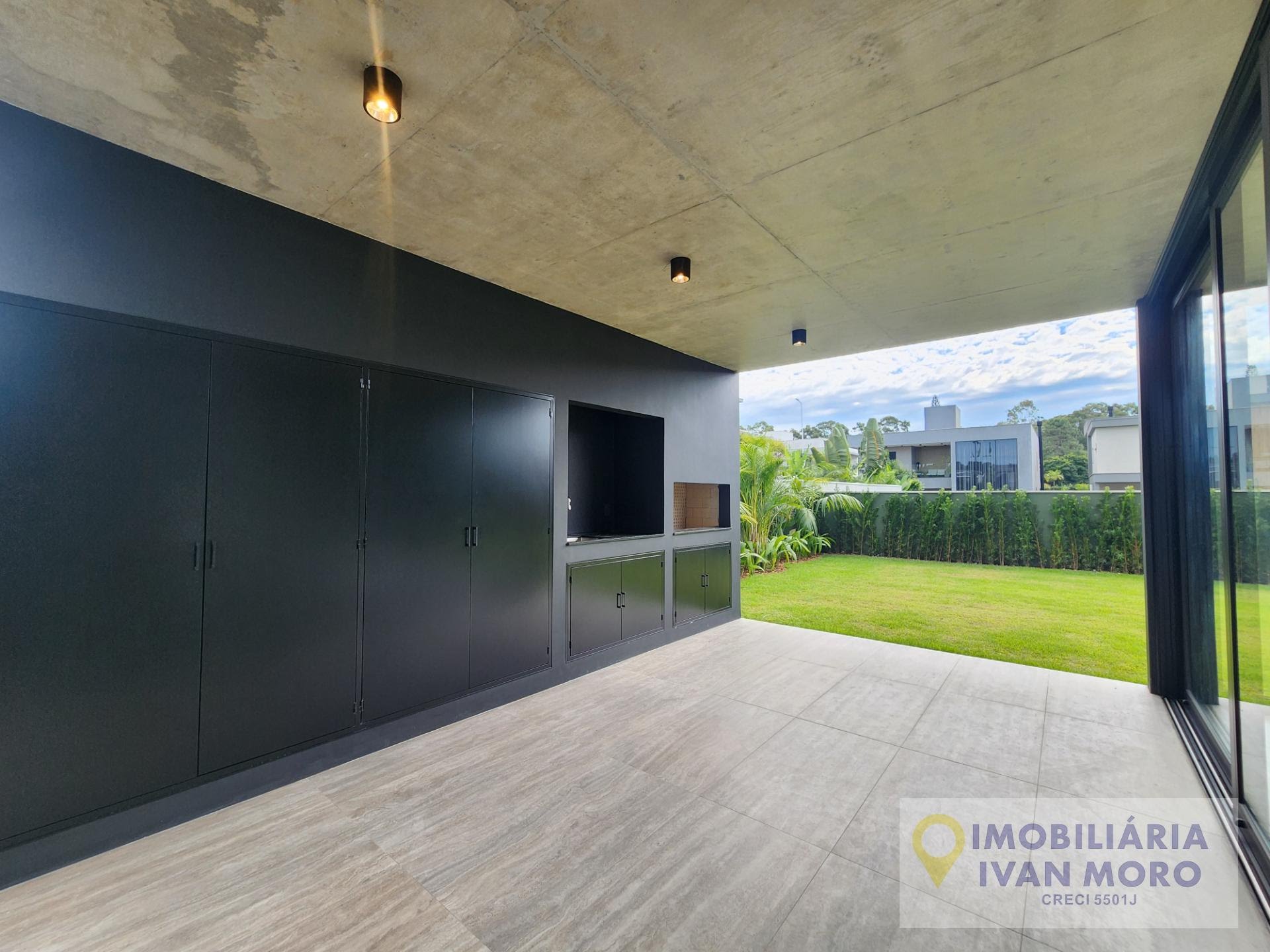 Casa à venda com 4 quartos, 4 suítes, 5 vagas e 265m² no São João do Rio Vermelho, Florianópolis (SC) — foto 7 de 19