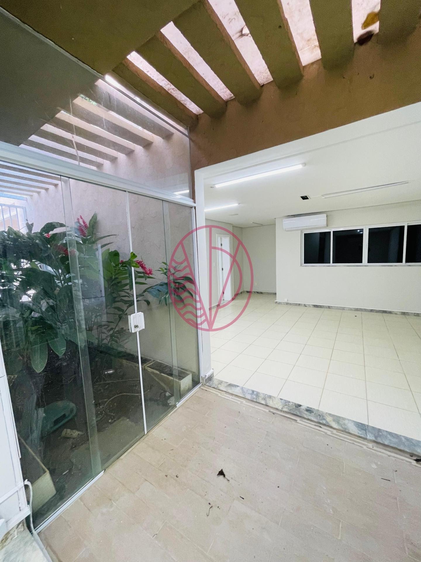 Casa para alugar com 6 quartos, 6 suítes, 4 vagas e 651m² no Caminho das Árvores, Salvador (BA) — foto 11 de 30