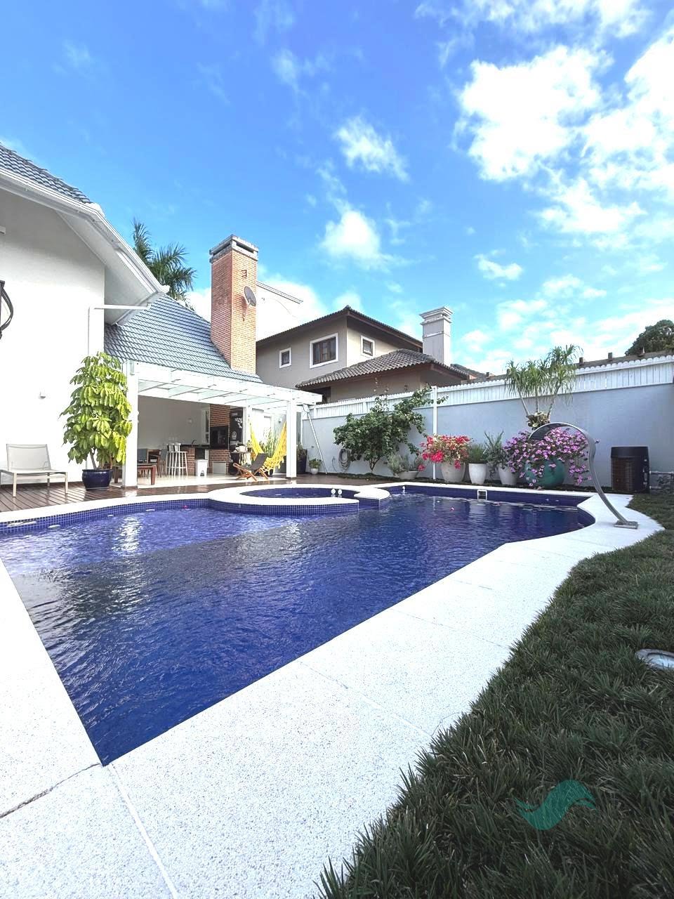Casa à venda com 3 quartos, 3 suítes, 2 vagas e 231m² no Jurerê Internacional, Florianópolis (SC) — foto 19 de 23
