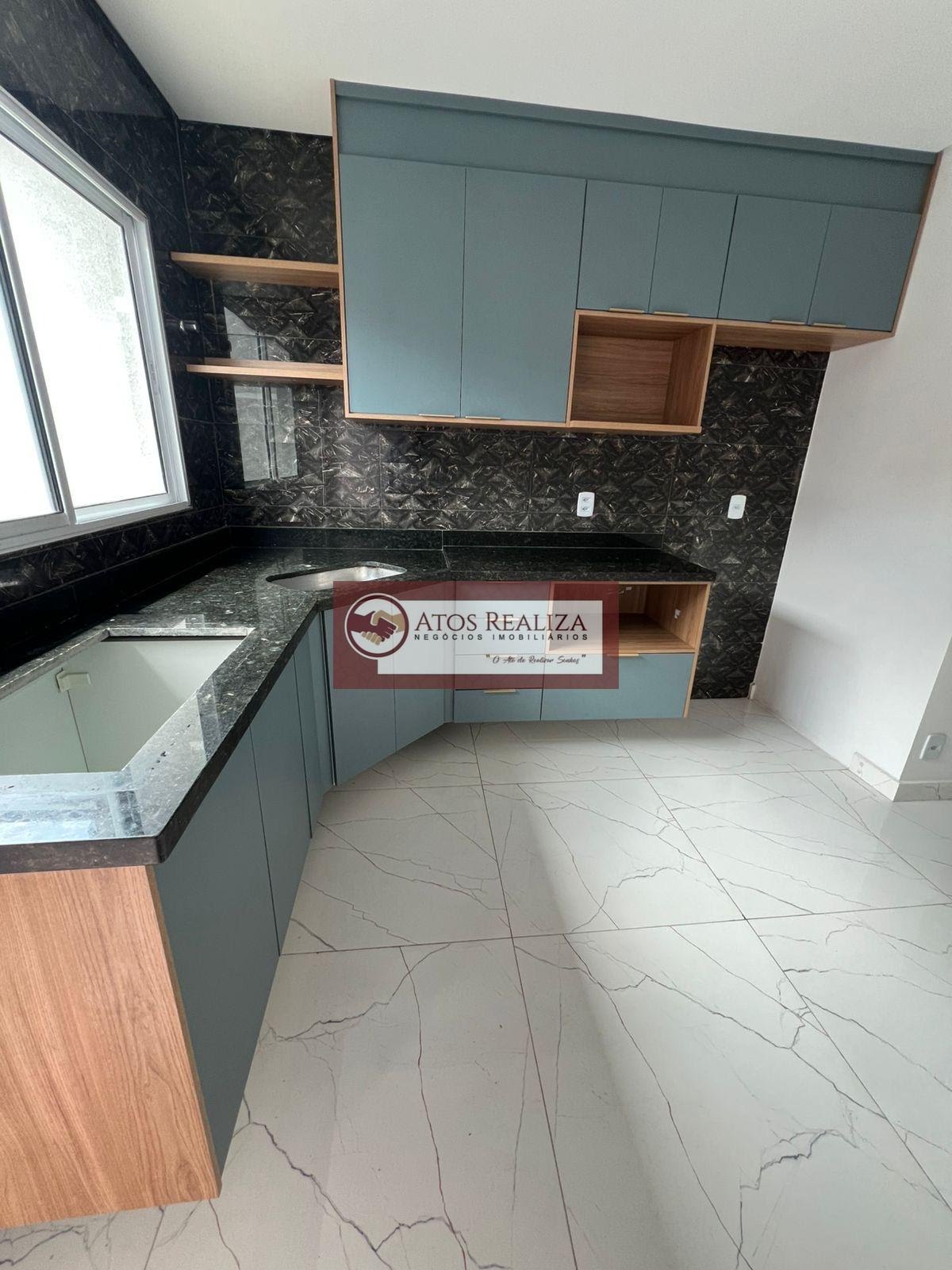Casa à venda com 3 quartos, 2 banheiros, 2 vagas e 110m² no Interlagos, São Paulo — foto principal
