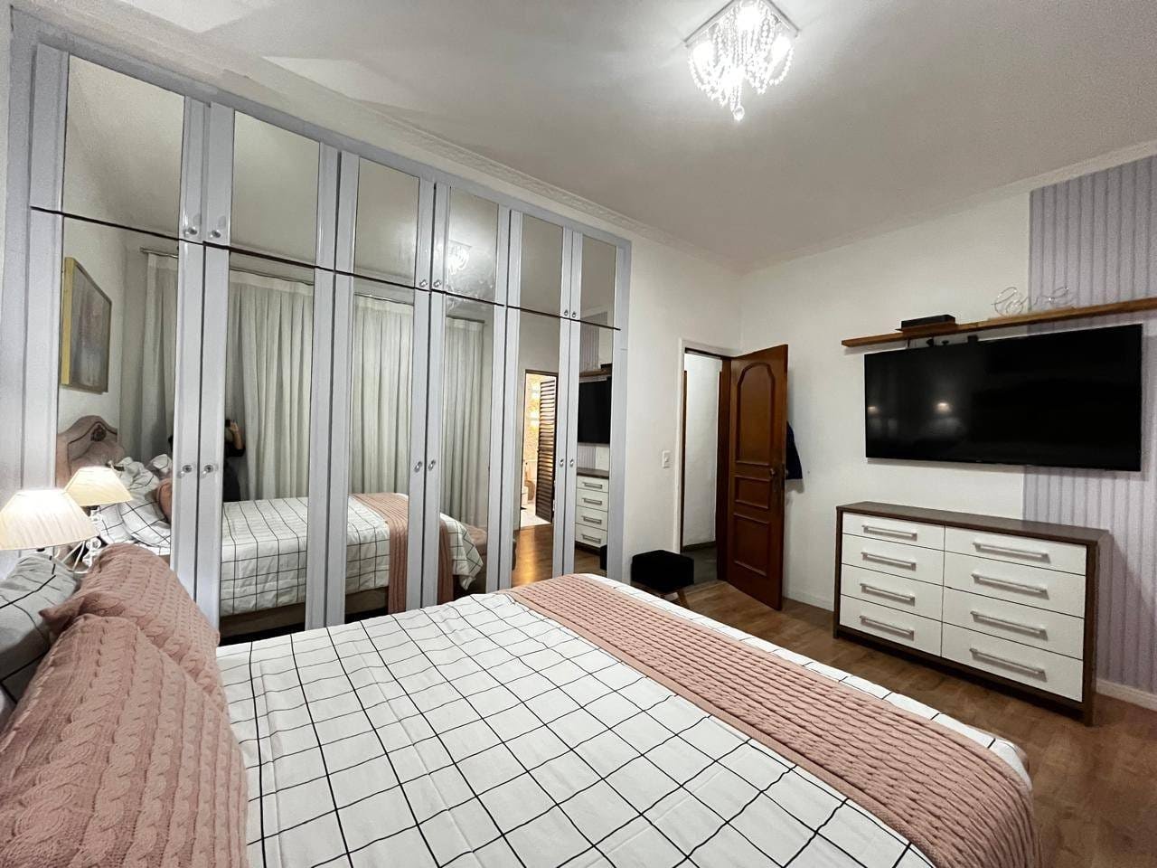 Casa à venda com 8 quartos, 3 suítes, 2 vagas e 457m² no Vila da Penha, Rio de Janeiro (RJ) — foto 18 de 30