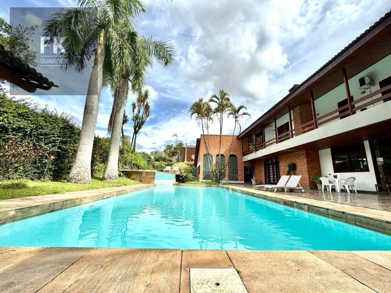 Casa à venda com 4 quartos, 4 suítes, 4 vagas e 675m² no Alphaville Residencial Um, Barueri (SP) — foto 2 de 19