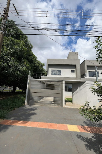 Sobrado em Vila Carlota  -  Campo Grande