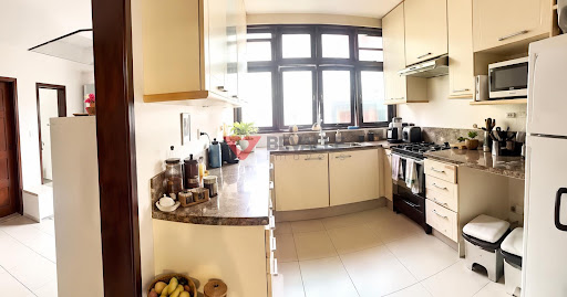 Casa Duplex na Barra da Tijuca RJ com 6 Dormitórios e 5 Suítes
