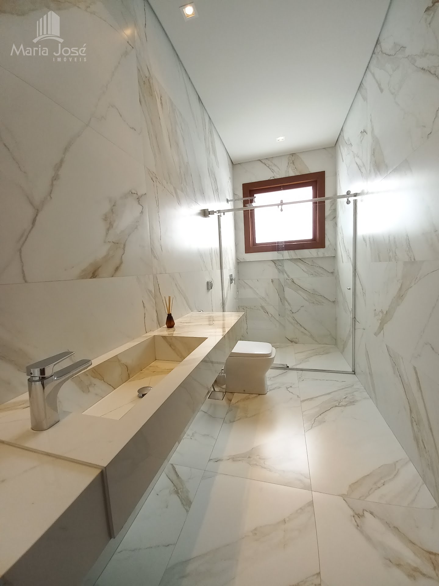 Casa à venda com 3 quartos, 3 suítes, 4 vagas e 400m² no Condomínio Lagos do Moinho, Sete Lagoas (MG) — foto 11 de 30