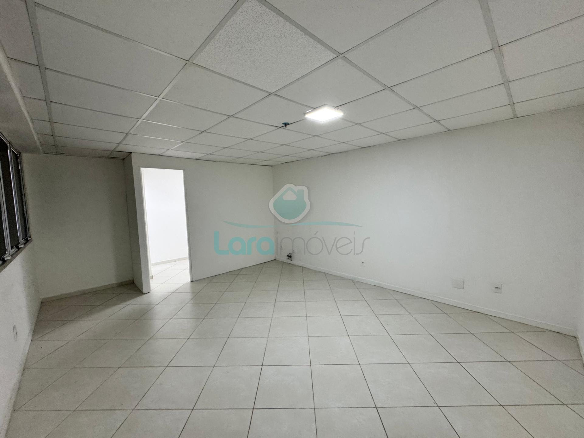 Comercial para alugar com 1 banheiro, 1 vaga e 30m² no Imbetiba, Macaé (RJ) — foto 8 de 8