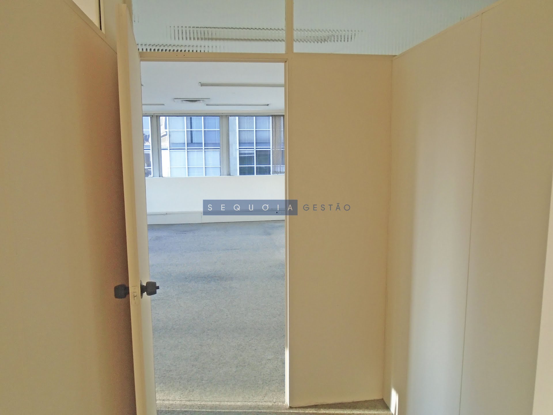 Comercial à venda com 3 banheiros e 170m² no Centro, São Paulo (SP) — foto 9 de 26