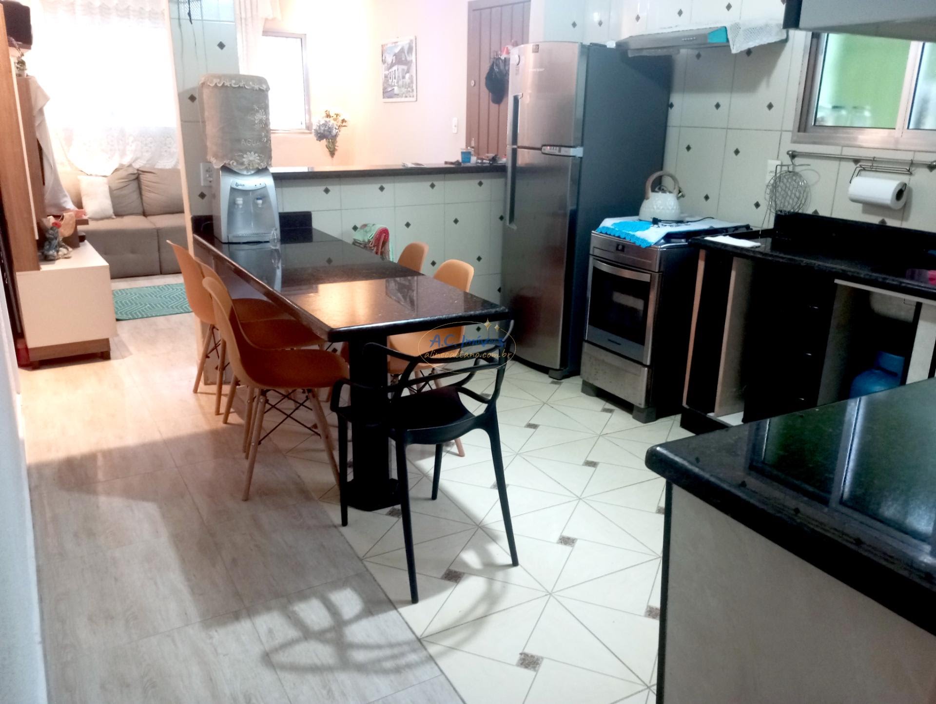 Casa à venda com 3 quartos, 1 suíte, 2 vagas e 181m² no Aviação, Praia Grande (SP) — foto 9 de 26