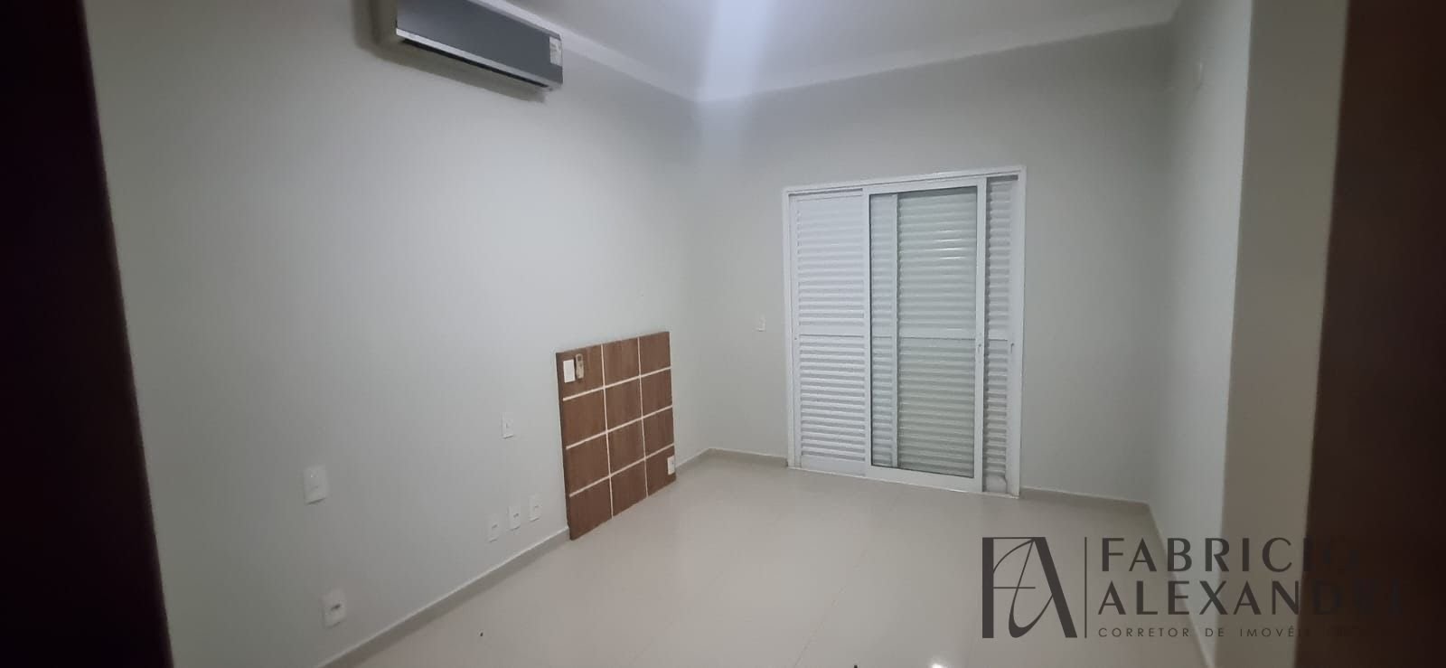 Casa à venda com 3 quartos, 3 suítes, 3 vagas e 300m² no Damha IV, São José do Rio Preto (SP) — foto 16 de 26