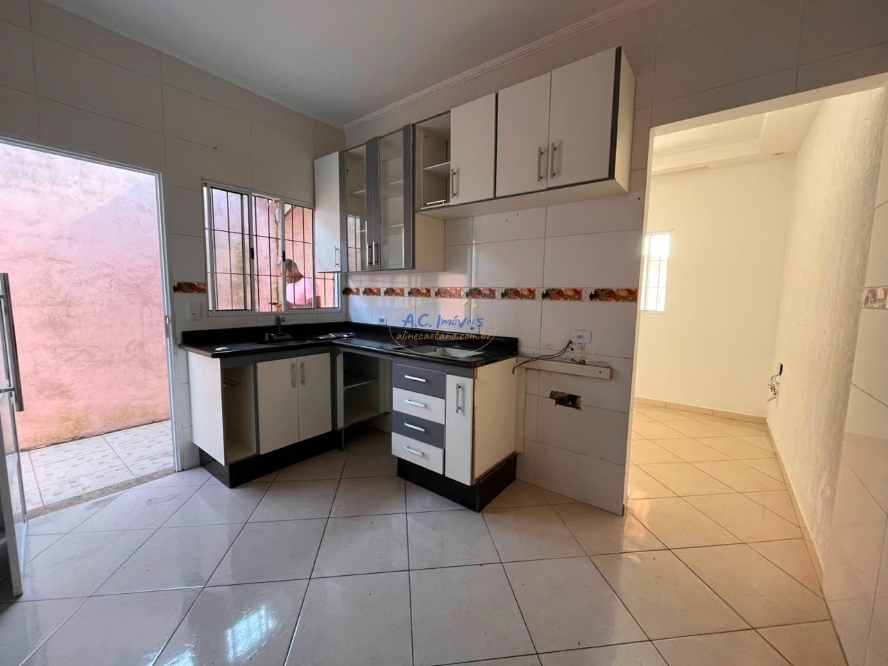 Casa à venda com 2 quartos, 1 suíte, 2 vagas e 53m² no Balneário Esmeralda, Praia Grande (SP) — foto 8 de 30