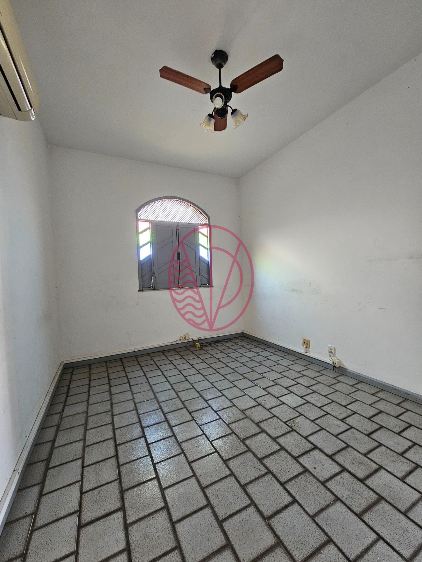 Casa para alugar com 7 quartos, 3 banheiros, 1 vaga e 251m² no Brotas, Salvador (BA) — foto 10 de 30