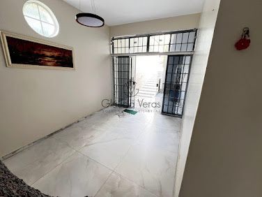 Casa à Venda em Lourdes, GV: 1 Dorm, 2 Suítes por R$700 mil
