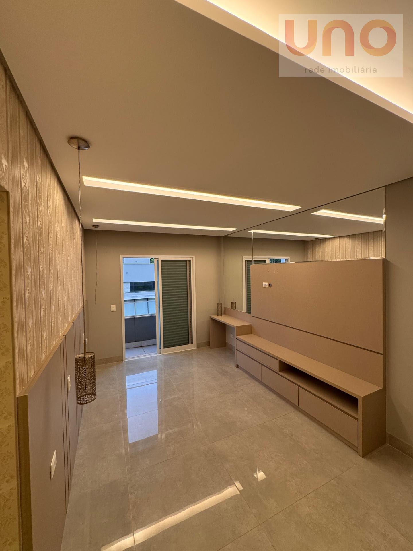 Casa à venda com 4 quartos, 4 suítes, 2 vagas e 308m² no Parque Residencial Maria A Pedrossian, Campo Grande (MS) — foto 3 de 30