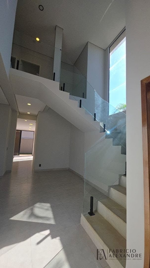 Casa à venda com 3 quartos, 3 suítes, 4 vagas e 250m² no Alphaville, Mirassol (SP) — foto 4 de 29