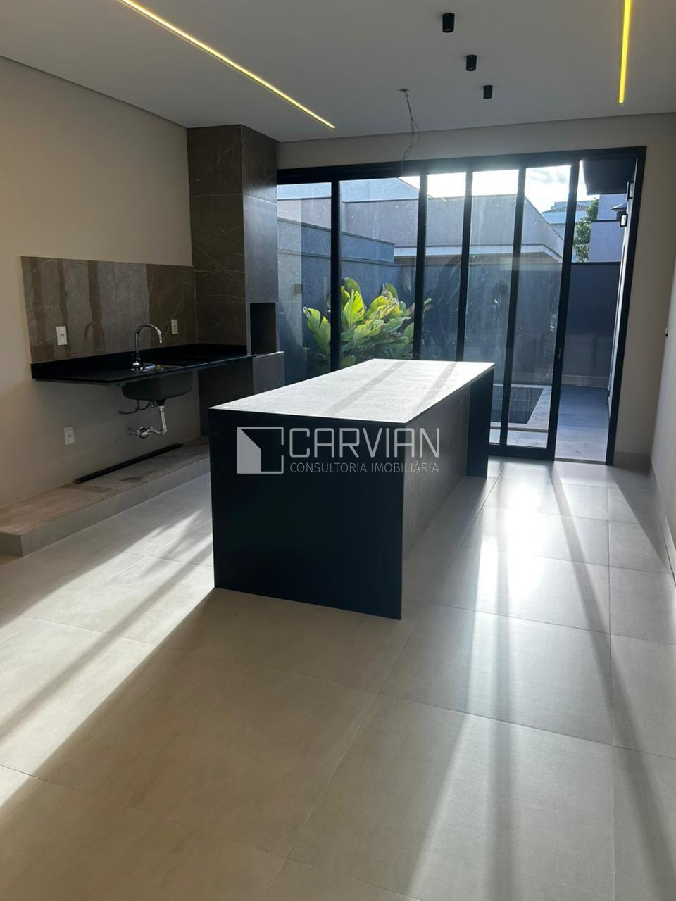 Casa à venda com 3 quartos, 3 suítes, 4 vagas e 144m² no Jardim Valencia, Ribeirão Preto (SP) — foto 3 de 24