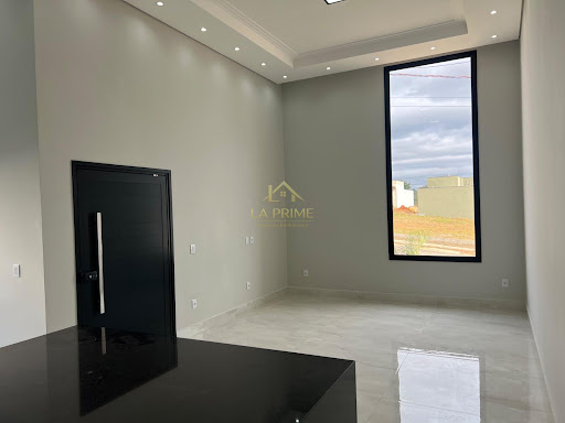 Casa em Condomínio no Jardim Novo Horizonte em Sorocaba, 138,38m²,  03 dormitórios, 01 suíte , 04 vagas de garagem.