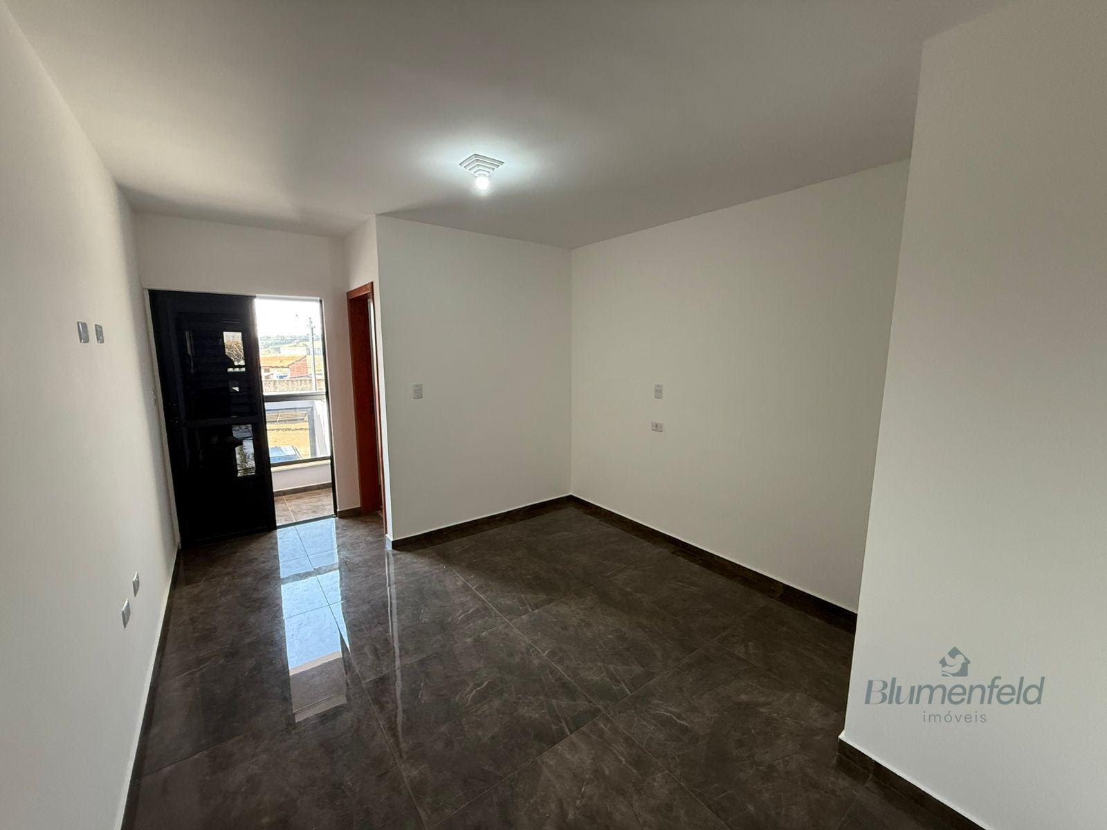 Casa à venda com 2 quartos, 2 suítes, 3 vagas e 90m² no Jardim Rio Negro, Itaquaquecetuba (SP) — foto 8 de 14