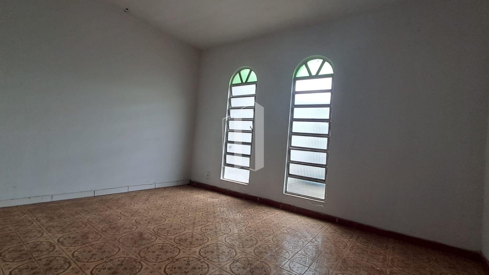 Casa à venda com 3 quartos, 1 suíte, 2 vagas e 435m² no Setor Coimbra, Goiânia (GO) — foto 3 de 7