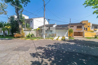 Casa de Condomínio à Venda em Jacarepaguá, RJ | 241m²