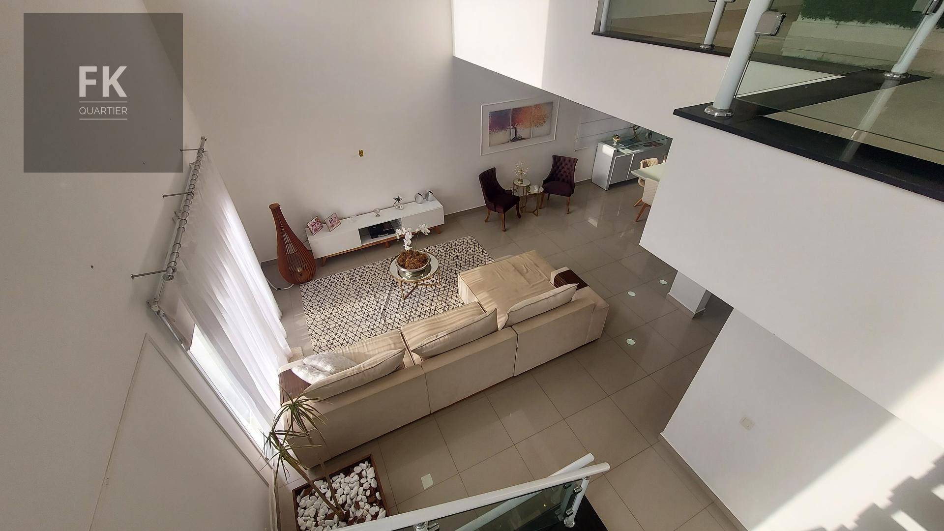 Casa à venda com 3 quartos, 3 suítes, 4 vagas e 268m² no Suru, Santana de Parnaíba (SP) — foto 11 de 29