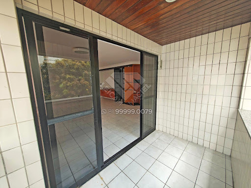 Compre Apartamento à venda na Jaqueira com 125m², 3 quartos, 2 suítes, 3 vagas cobertas e lazer completo. Agende sua visita com Leicam Maciel!