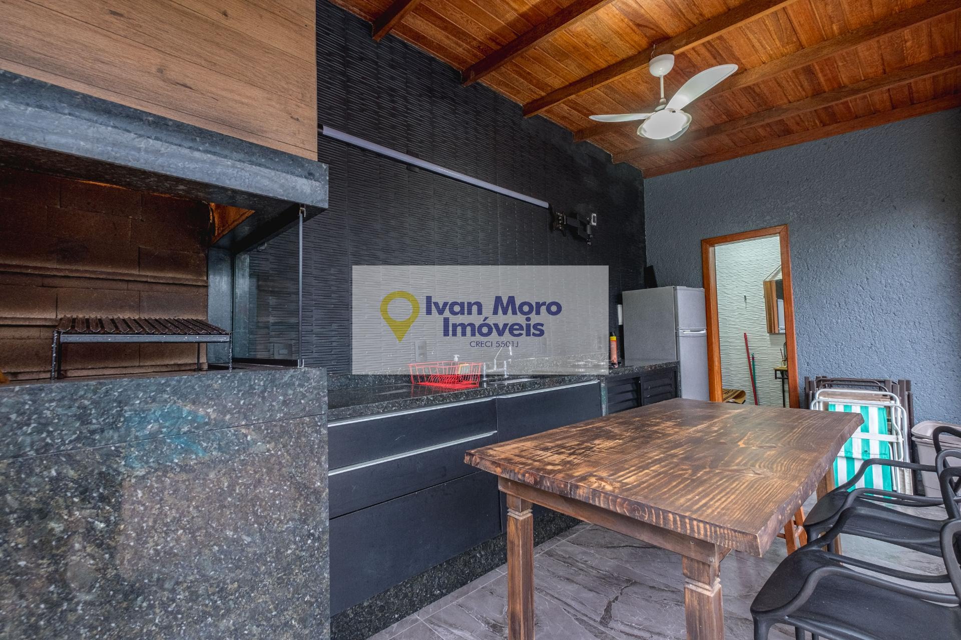 Casa à venda com 4 quartos, 4 suítes, 4 vagas e 300m² no São João do Rio Vermelho, Florianópolis (SC) — foto 14 de 30