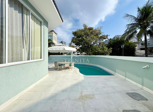 Casa à venda condomínio Jardim Nova Barra
