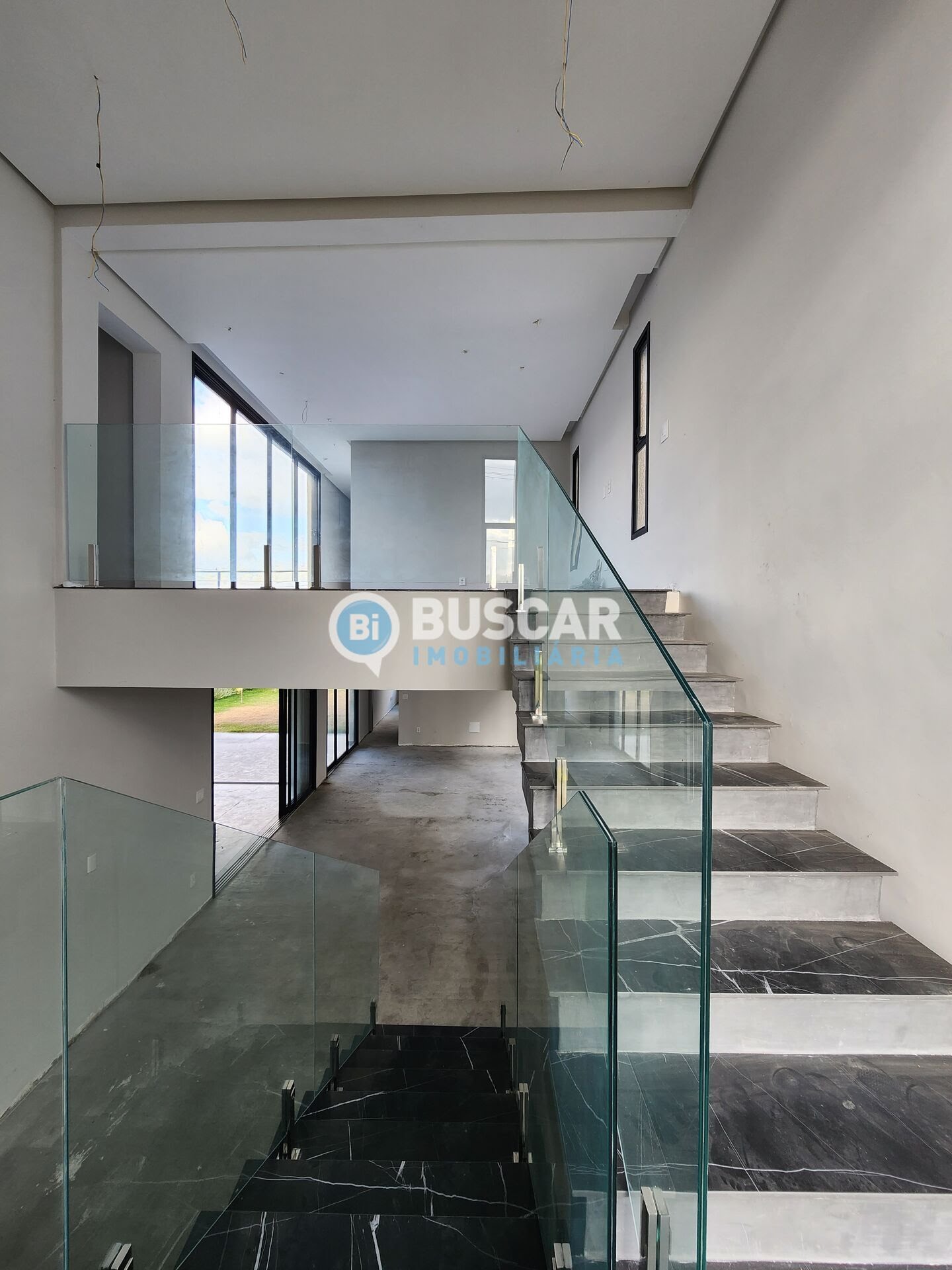 Casa à venda com 4 quartos, 4 suítes, 4 vagas e 400m² no Vale do Jacuípe, Feira de Santana (BA) — foto 10 de 21
