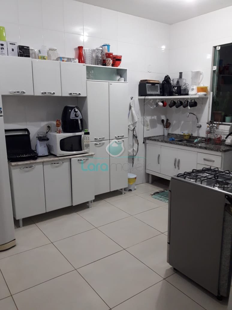 Casa à venda com 3 quartos, 1 suíte, 3 vagas e 126m² no Extensão do Bosque, Rio das Ostras (RJ) — foto 11 de 12