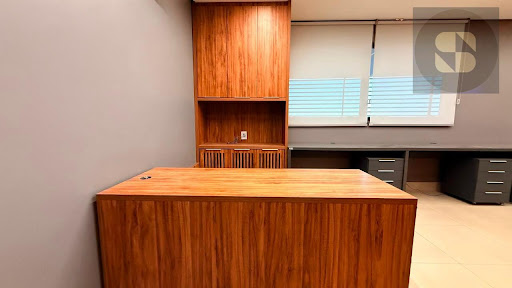 Sala comercial mobiliada, vaga garagem, 53m², região Bosque da Saúde