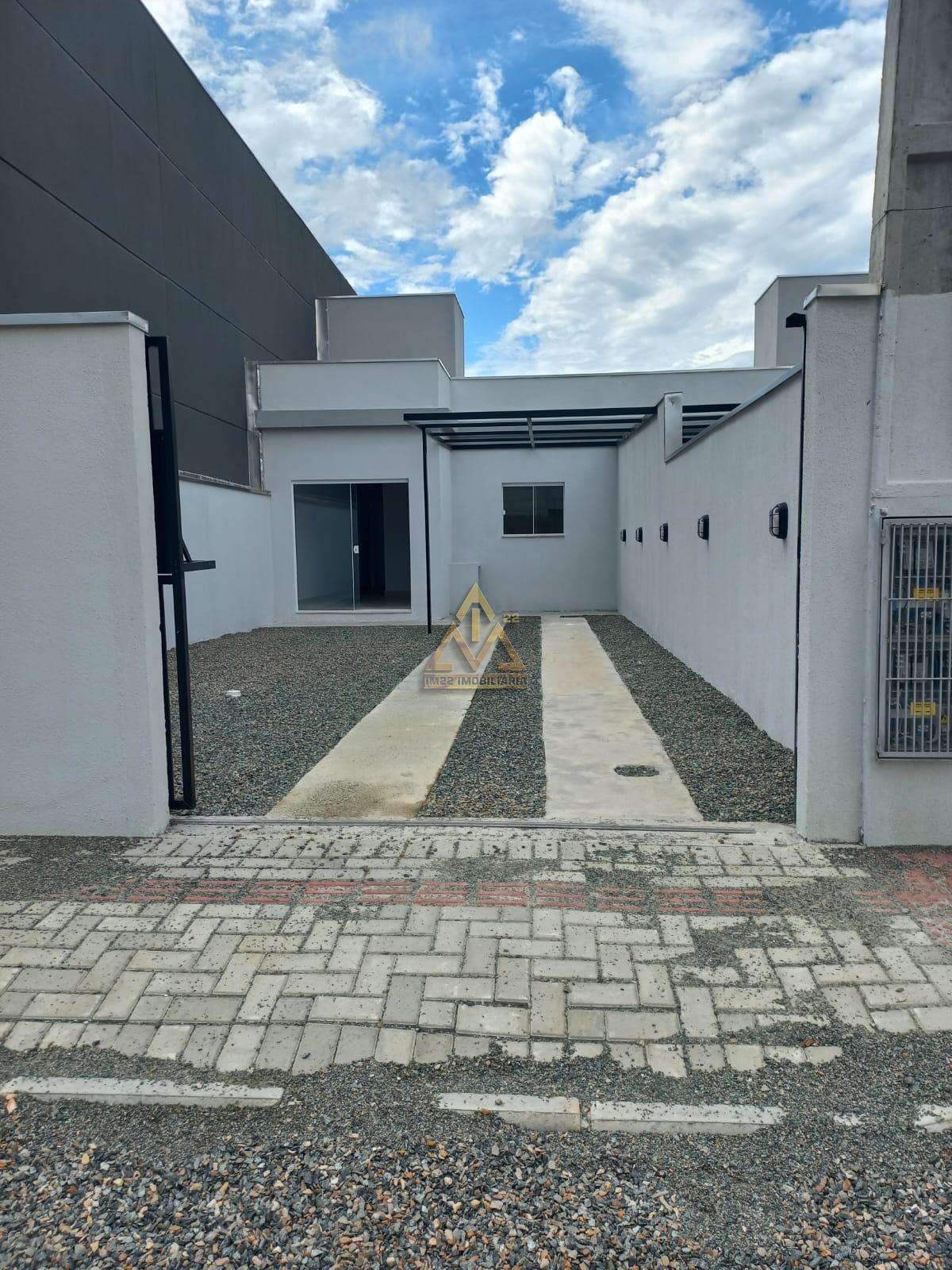 Casa à venda com 2 quartos, 1 banheiro, 3 vagas e 60m² no Bela Vista, Balneário Piçarras (SC) — foto 2 de 13