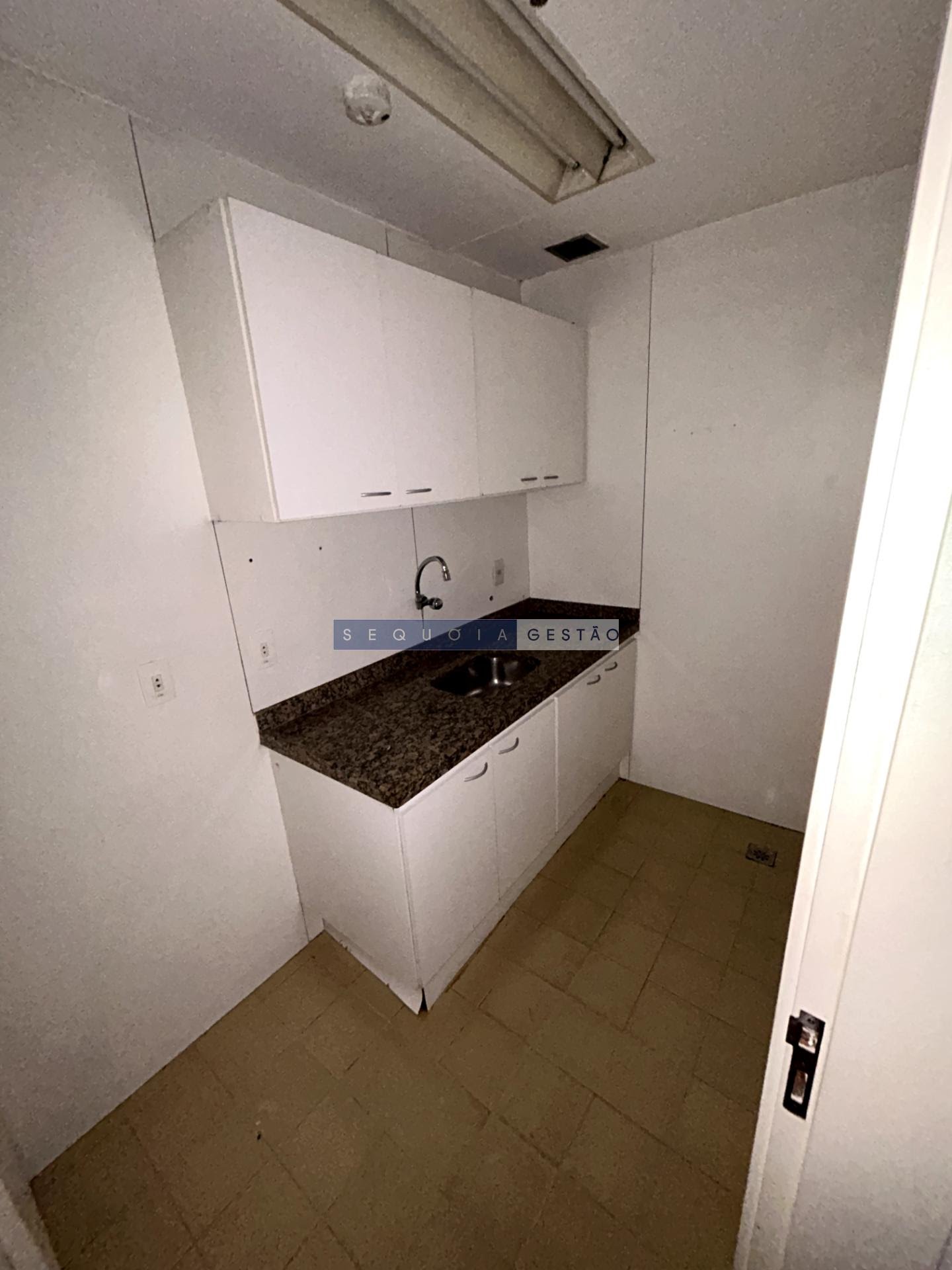 Comercial para alugar com 3 banheiros e 212m² no Centro, Rio de Janeiro (RJ) — foto 12 de 17