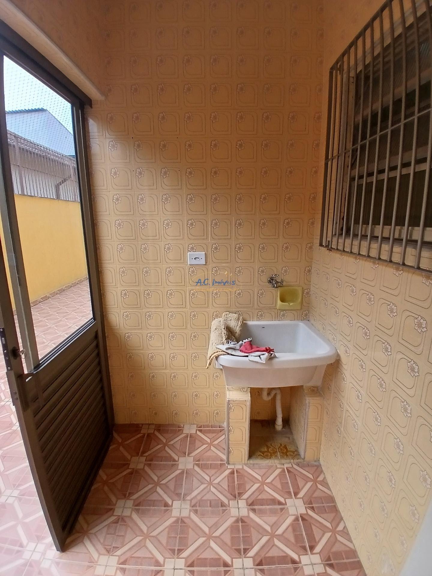 Casa à venda com 3 quartos, 1 suíte, 4 vagas e 130m² no Caiçara, Praia Grande (SP) — foto 15 de 30