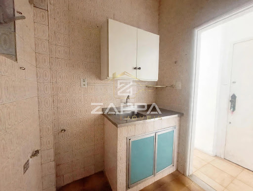 <p>Excelente apartamento à venda em Copacabana, Rio de Janeiro, com 50m² de área útil, ideal para quem busca praticidade, conforto e uma localização privilegiada na Zona Sul. O imóvel conta com 1 dorm